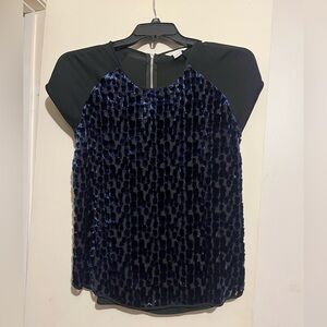 Very Refined Diane Von Furstenberg Black and Blue Women's Top Size M EUC